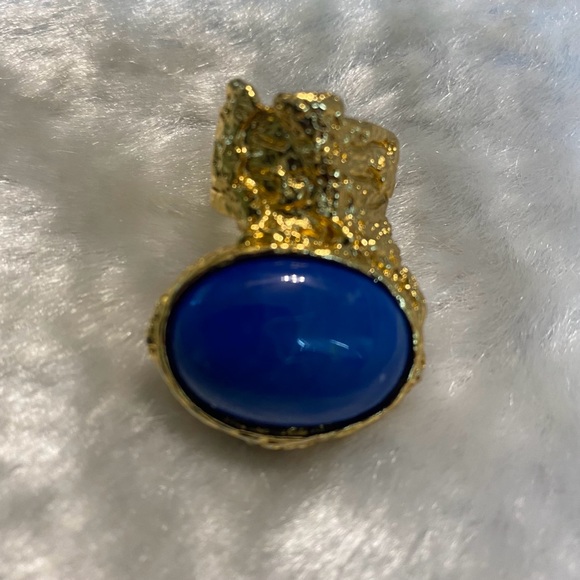 ☘️Yves Saint Laurent Arty Gold Tone Blue Stone Ring - Picture 4 of 5